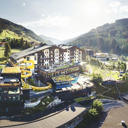 Almhof Family Und Wellness Resort Gerlos Exterior photo