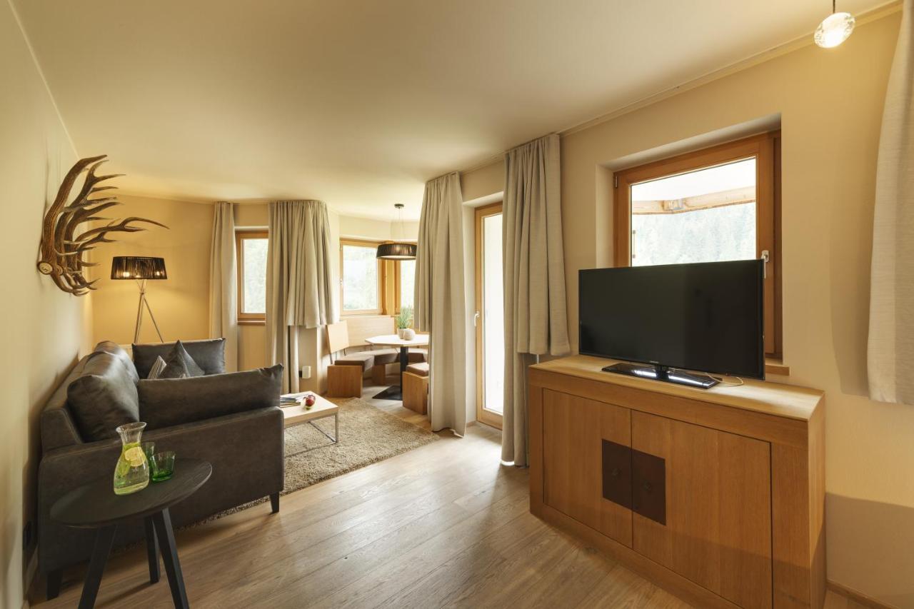 Almhof Family Und Wellness Resort Gerlos Exterior photo